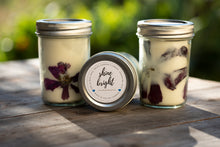 Load image into Gallery viewer, Flower Candle