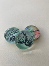 Load image into Gallery viewer, Spring Decorative Magnets in Green